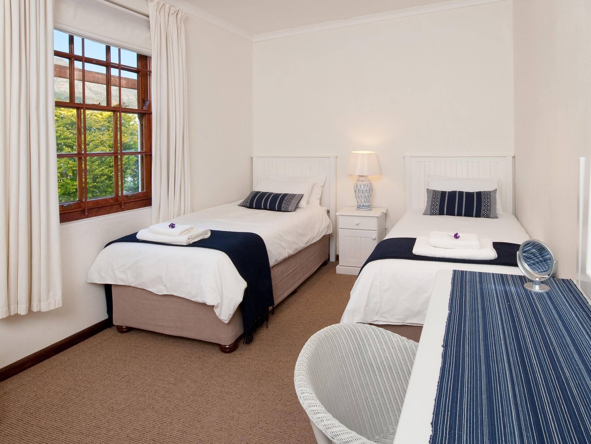 La Galiniere Guest Cottages Franschhoek Kültér fotó