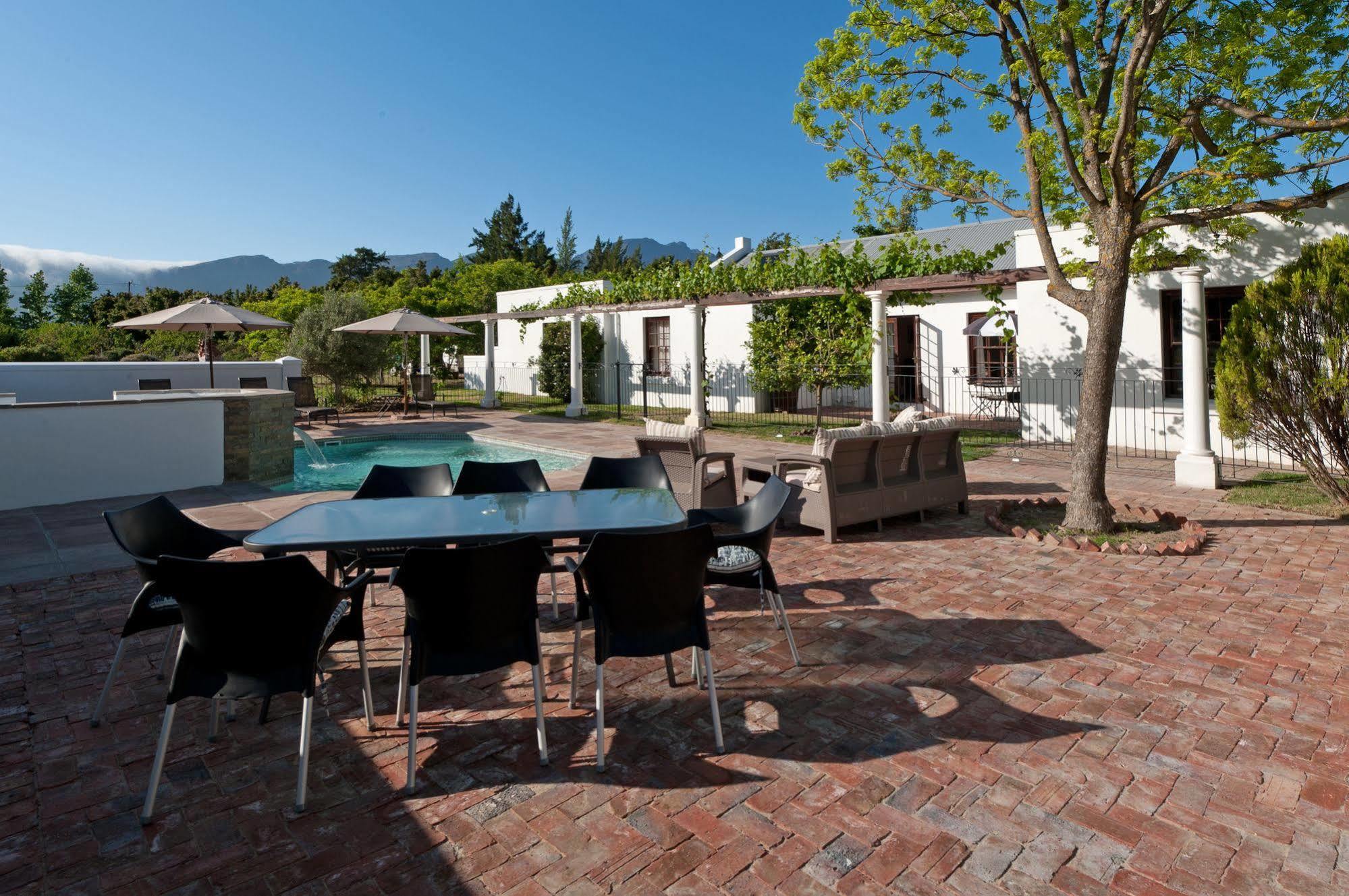 La Galiniere Guest Cottages Franschhoek Kültér fotó